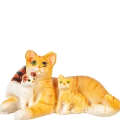 Dollhouse Miniature Orange Cat with Kittens